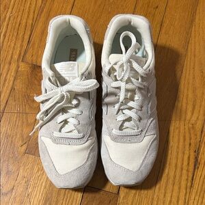 New Balance 996 Sneakers
